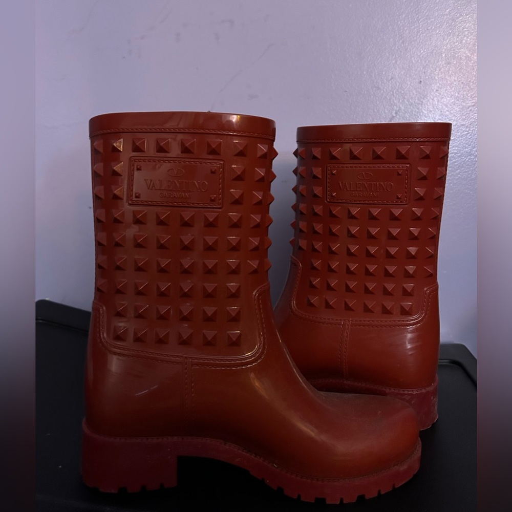 Valentino Garavani Rockstud Rain Boots size 38